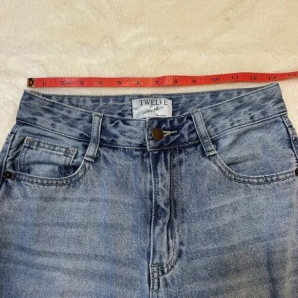 Twelve by Ontwelfth High Rise Boyfriend Jeans Distressed Straight Leg - Picture 7 of 10